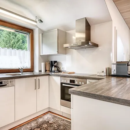 公寓 Alpenferienwohnung Deluxe Bürs